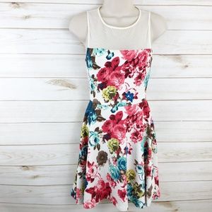 Love Ady Textured Floral Mesh Skater Dress S